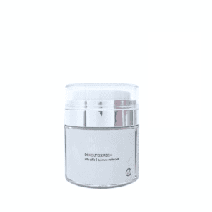 Care-E-Well Adore Me Rich Décolleté Cream with Alfalfa and Plant-Based Retinol.