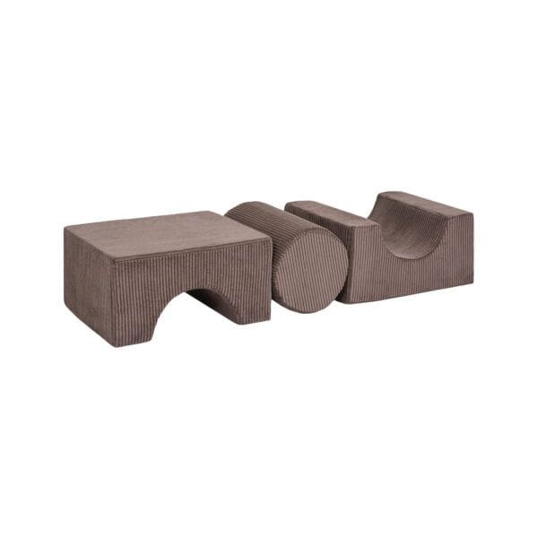 Design-Formenset in Braun mit geometrischen Formen für Raumgestaltung.